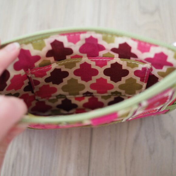 Vera Bradley Hello Dhalia Pink and Green Flower Wristlet Wallet Pouch - Picture 4 of 13